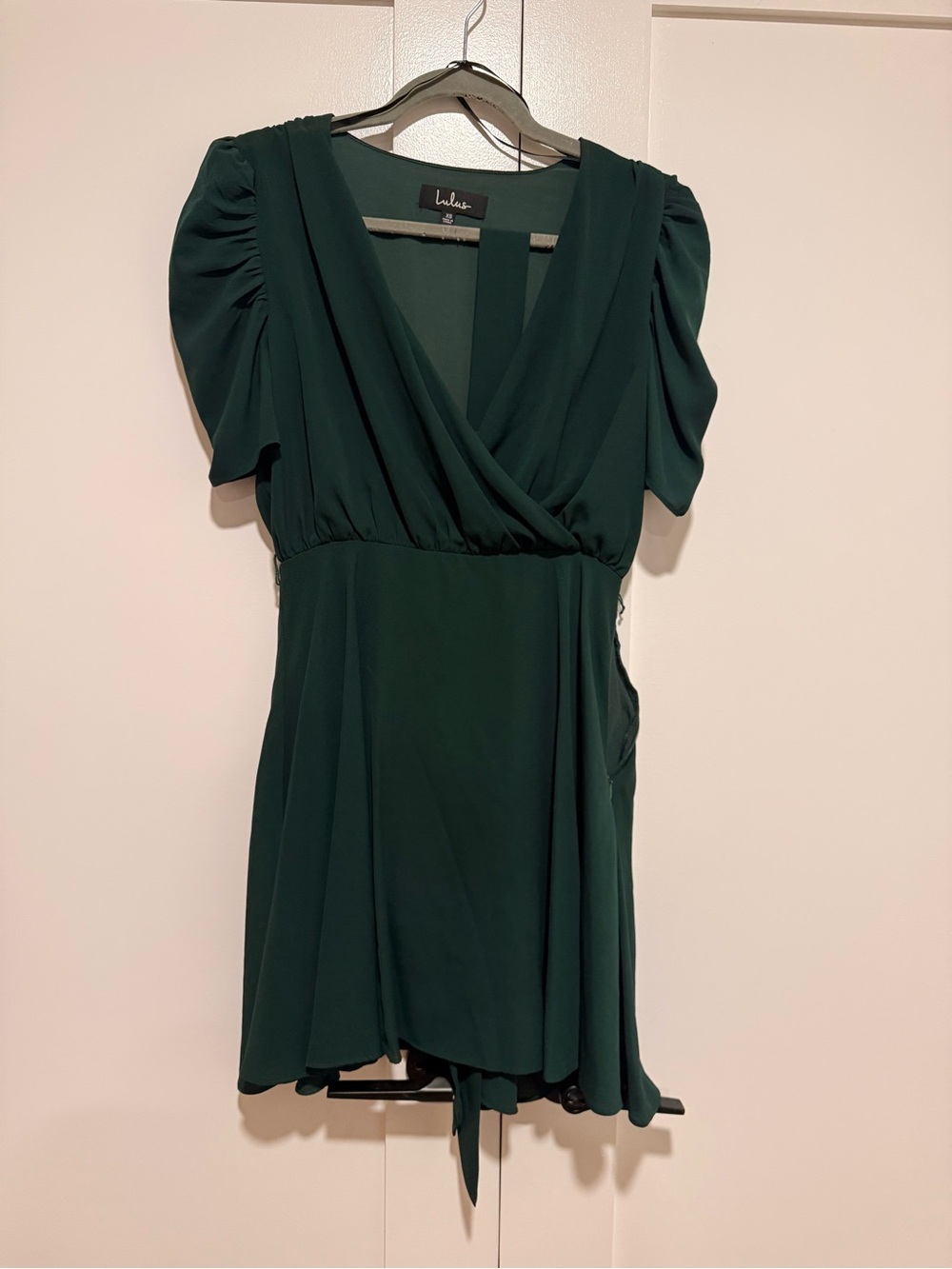 Lulu's Emerald Deep Green V-Neck Short Sleeve Wrap Dress